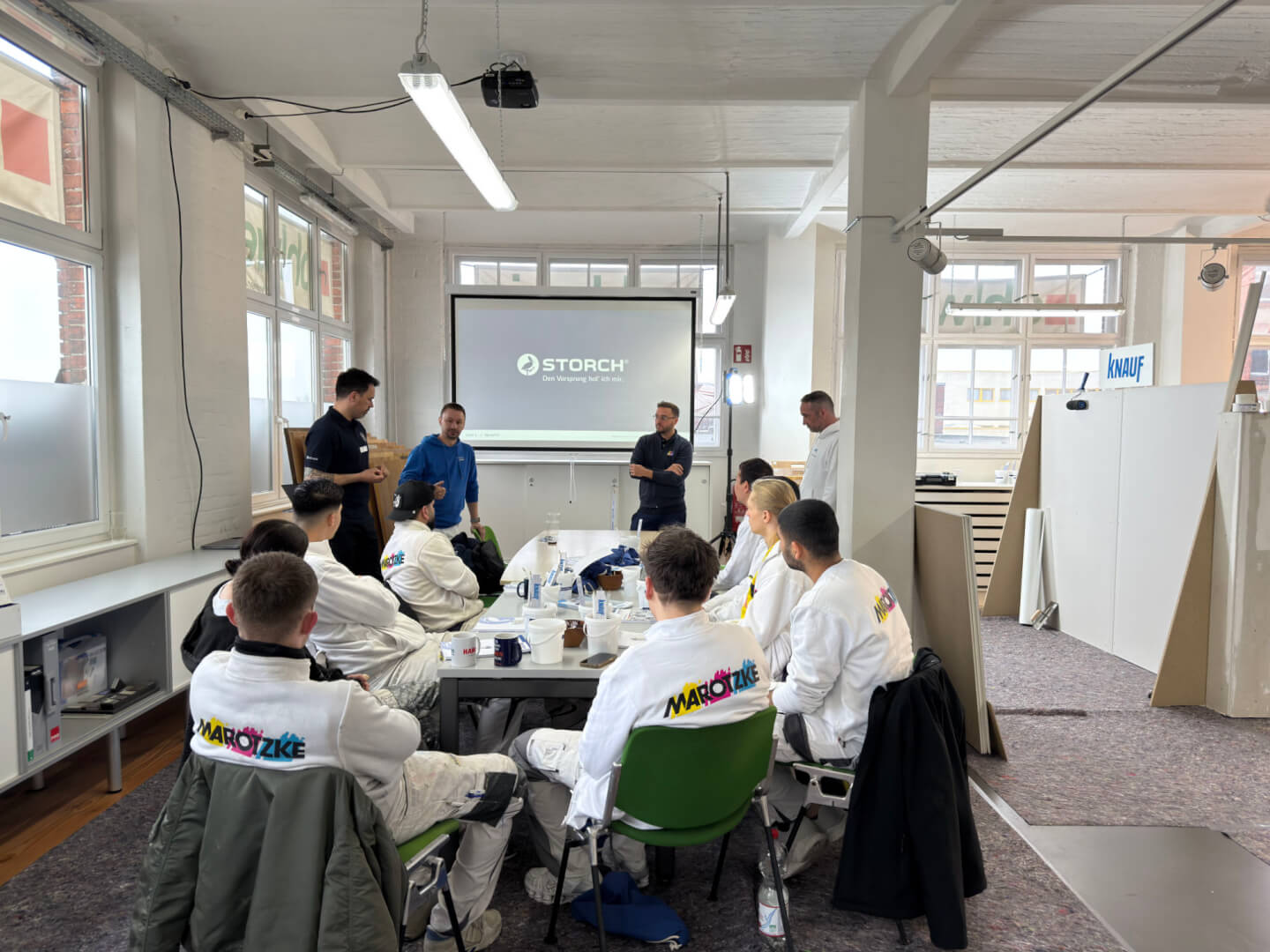Marotzke Malereibetrieb GmbH: Praxis trifft Innovation: Azubi-Workshop auf höchstem Niveau