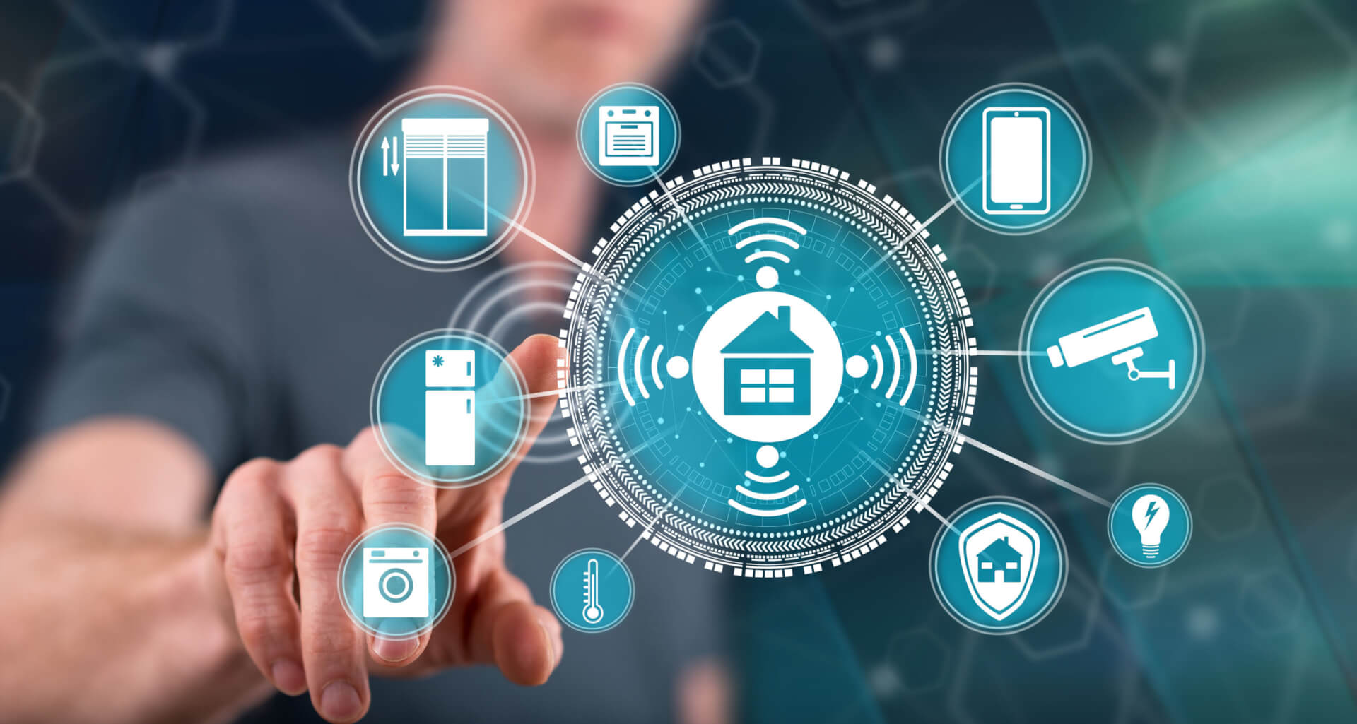 Smart Home Motiv, Mensch zeigt mit dem Finger auf smart Home-Elemente.