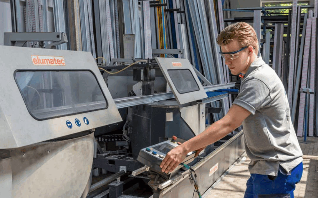 Ausbildungsplatzoffensive – Ausbildung im Metallbau bei der F.R. Hauk Stahl- und Leichtmetallbau GmbH – Technik, Konstruktion und Karriere im Bauwesen